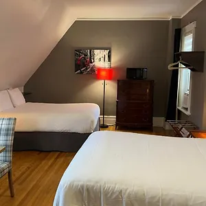 E-hotel Des Grisons Bed & Breakfast