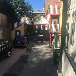 Du Vieux-port Bed & Breakfast